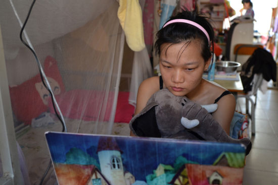 纪实女研究生实拍舍友私密生活(组图)__烟台教育网__胶东在线