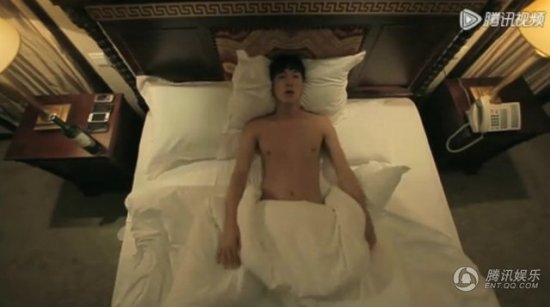 张亮微电影半裸香艳床戏曝光 网友:我要和你睡 娱乐新闻 烟台新闻网 胶东在线 国家批准的重点新闻网站