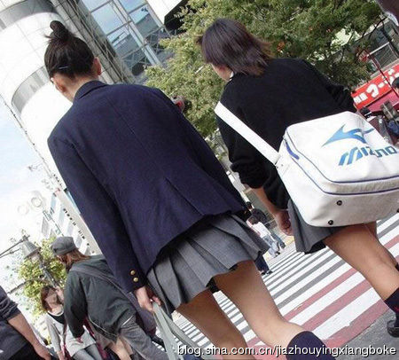 揭秘:日本<em>女生为何</em>都<em>爱穿</em>超短裙(组图)__烟台教