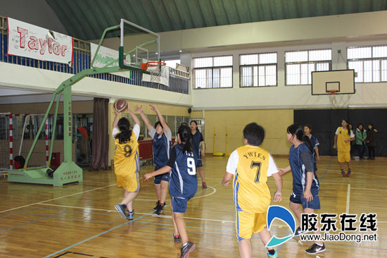 烟台耀华国际学校和青岛国际学校女子篮球赛