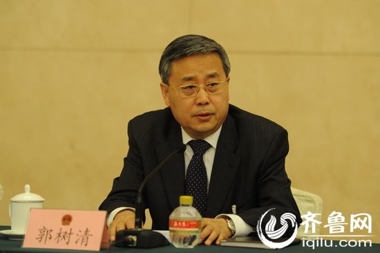 山东代表团审议政府工作报告 李建国出席并发