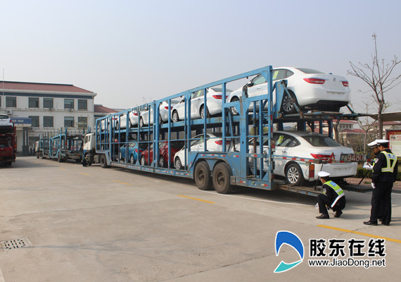 烟台高速交警查 四非 车 最牛改装车长出10多米