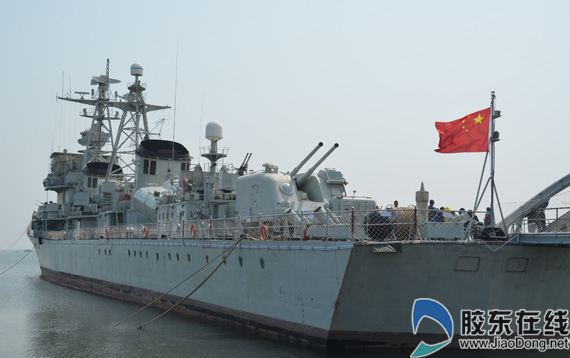 合肥号 五一开放市民登舰参观 需购票排队进入