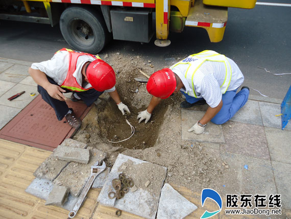 烟台启动雨季路灯隐患排查工作 加固路灯855盏