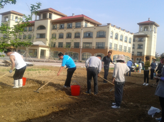 牟平宁海中心小学"开心农场"开播