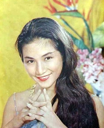 郑佩佩看淡年轻时美貌:每个人年轻时都很漂亮