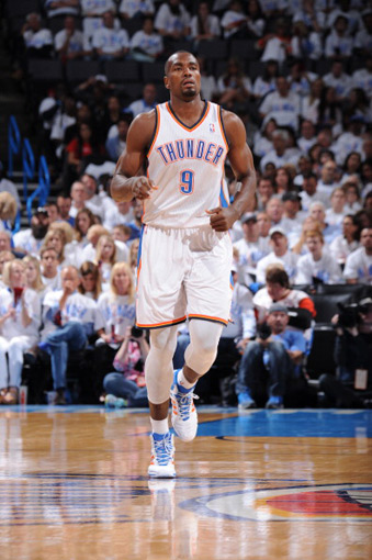 雷霆伊巴卡赛季报销 西部决赛在即内线痛失大