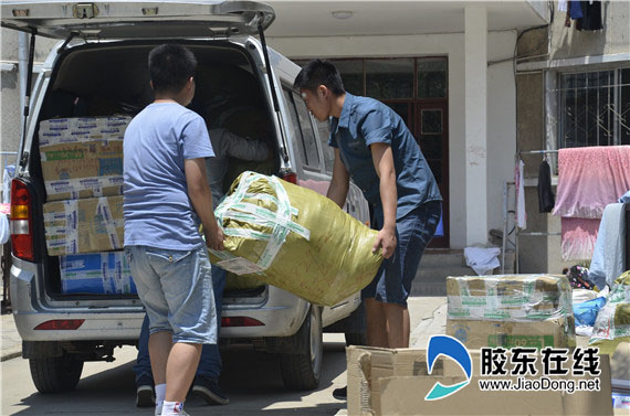 烟台大学快递大PK 毕业生冷眼旁观等便宜 财