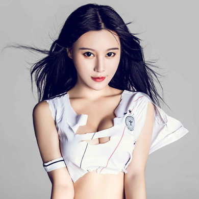 足球宝贝樊玲图片