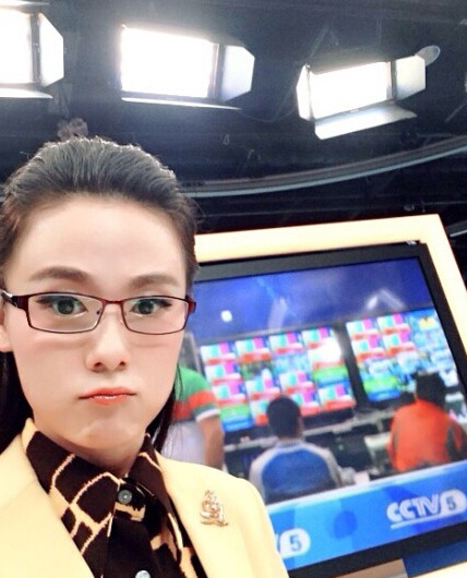 央视再现预测大神 女主播连续猜中荷法比分