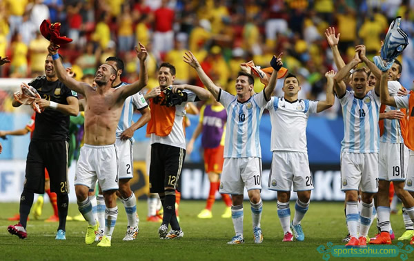 世界杯-伊瓜因破荒天使伤退 阿根廷1-0挺进四强 体育新闻 烟台新闻网 胶东在线 国家批准的重点新闻网站