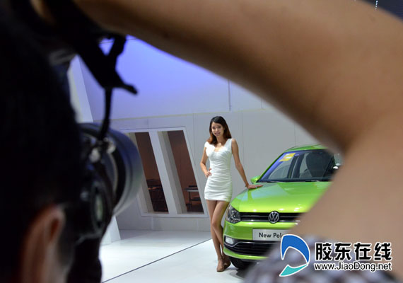 烟台秋季车展首日卖车1833辆 客流突破2万人