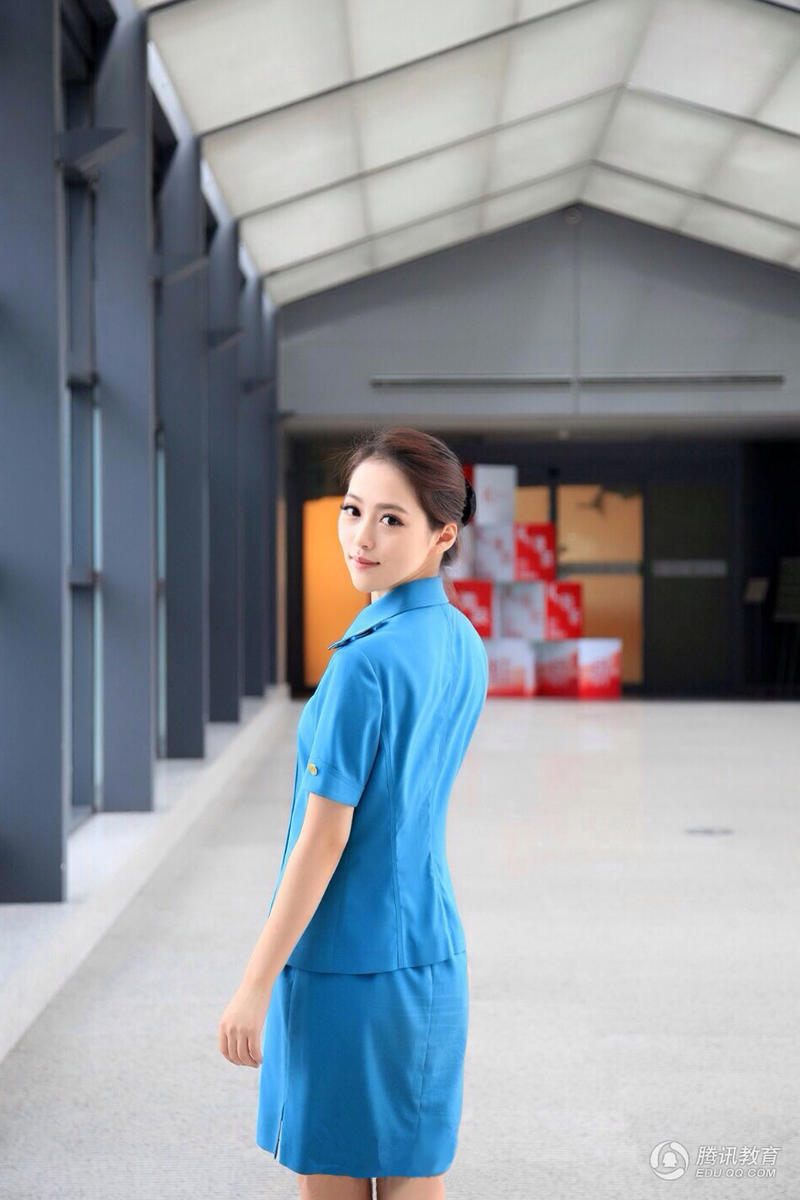 组图:民航大学校花长辫诱惑 被封宅男杀手