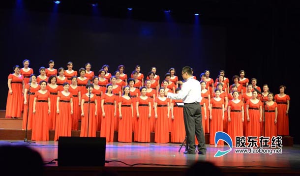 共和国之恋合唱音乐会圆满落幕(图)