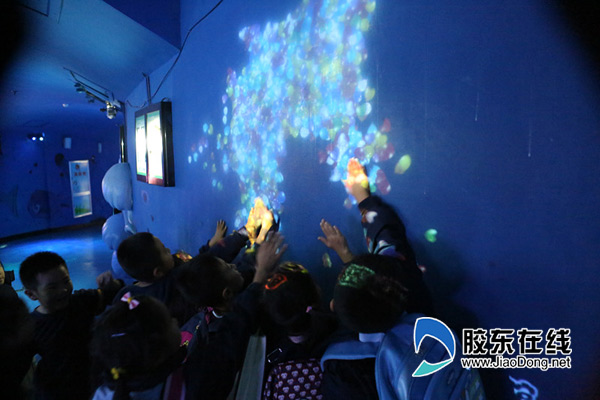 烟台耀华学校小学部海昌鲸鲨馆一日游_胶东在