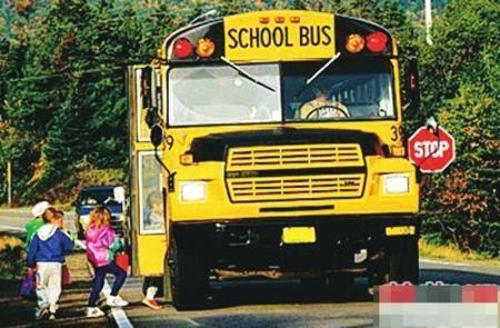 盘点中外校车:日本最萌加拿大最安全(组图)_胶