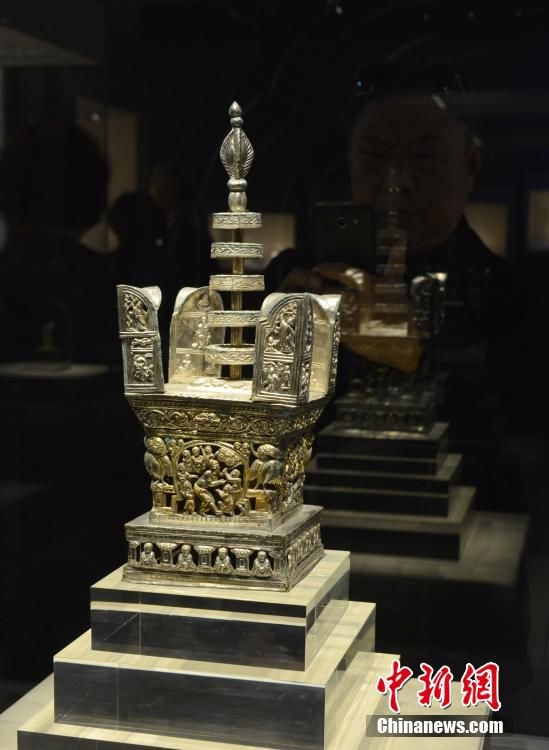 雷峰塔倒塌90年文物展八件国宝首次集体亮相 雷峰塔倒塌90年文物展八件国宝首次集体亮相