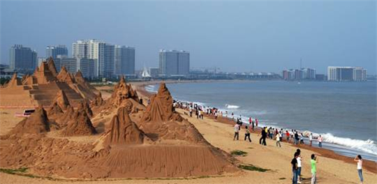 海阳市荣膺"最佳滨海旅游度假目的地"_胶东在线旅游频道