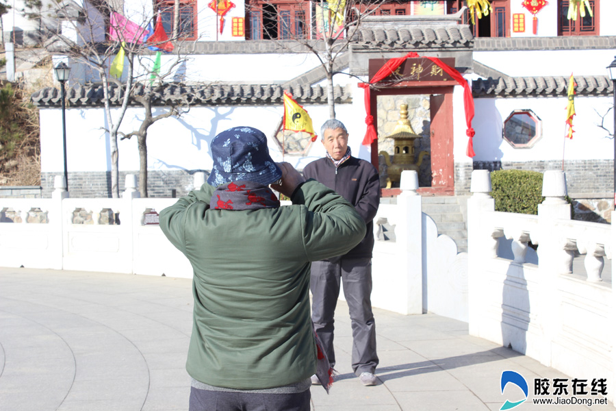 假日掠影:陪伴,是最长情的告白 社会新闻 烟台新