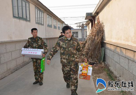 招远消防开展走访慰问困难官兵家庭活动