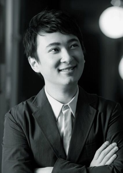 王健林后悔太早把王思聪送出国:当时潮流_胶东