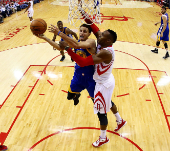 库里40分三分创纪录 哈登低迷勇士狂胜3-0火箭