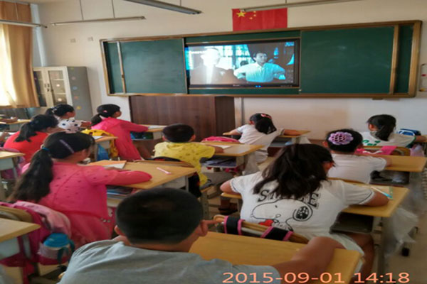 高新区东泊子小学开展纪念抗战胜利纪念日活动