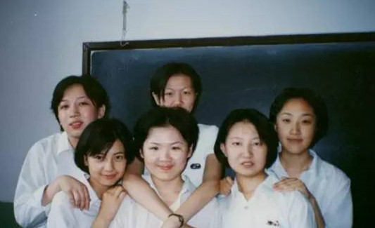 高圆圆中秋庆生童年少女旧照曝光