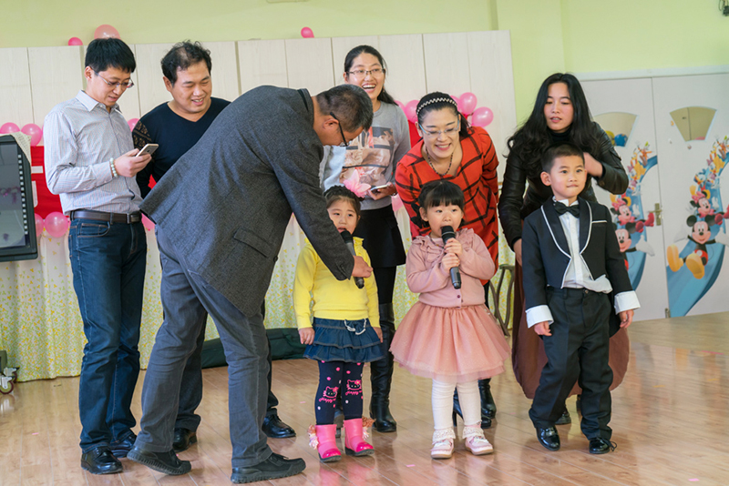 海宝情,童年梦 机关幼儿园塔山园圣诞联欢(图)