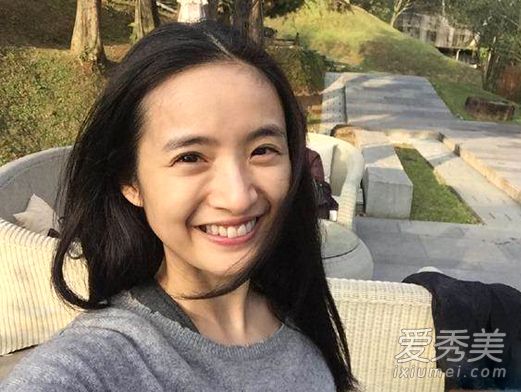 林依晨  林依晨也在自己微博上晒过素颜照,大概,天生丽质有资本的女星