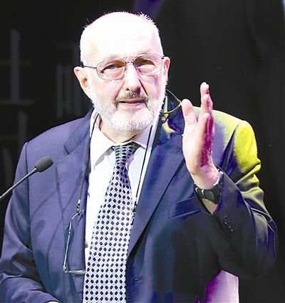 诗歌属于郑愁予或北岛的时代年轻的诗人在哪里? 诗歌属于郑愁予或北岛的时代年轻的诗人在哪里?