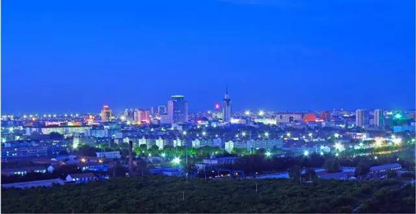 拥有万家灯火,莱州的夜也变得温馨了.