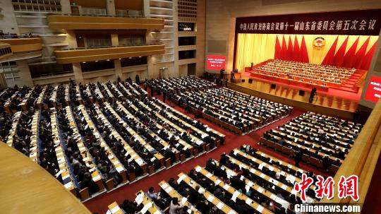 山东省政协十一届五次会议开幕 2016年收到提