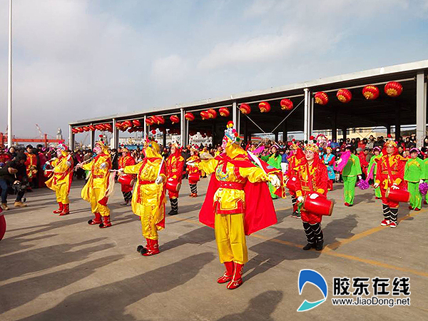 烟台芝罘区东口村举行传统祭海活动(组图) 特别