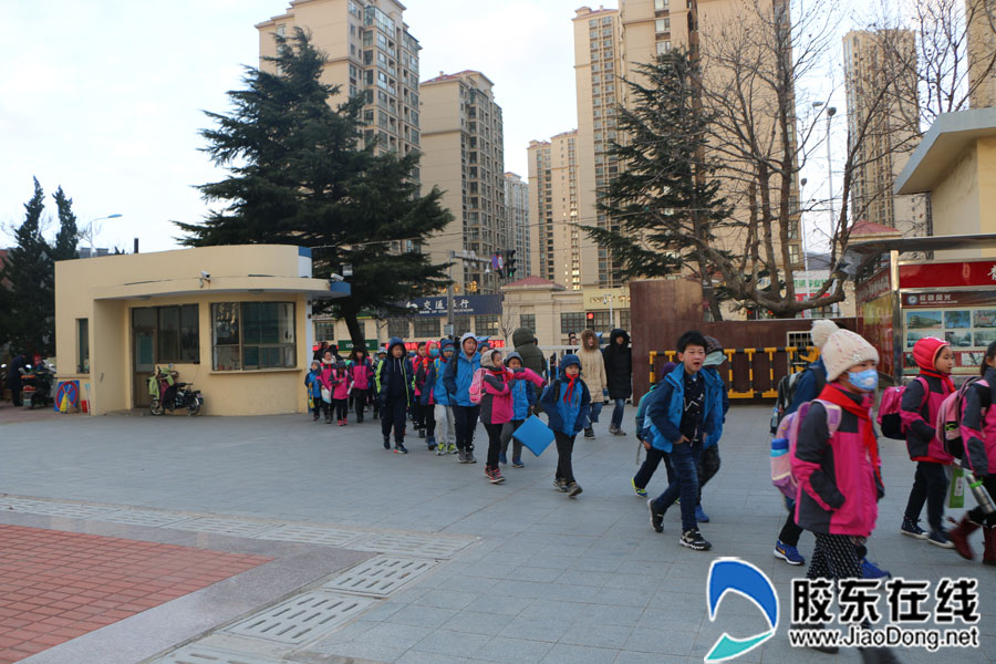 胶东在线 教育 烟台教育 中学要闻 烟大附中迎来开学第一天    胶东