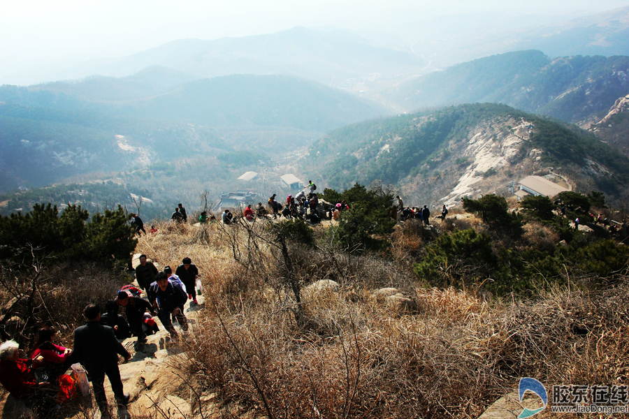 第二届栖霞艾山庙会在艾山风景区启幕(图)