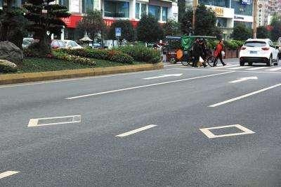 就因为路面上这个标志 让车主多赔了9万元