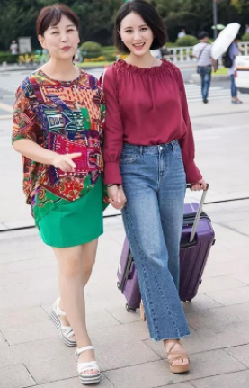 浙江传媒大学报到首日 鲜肉美女云集(图)