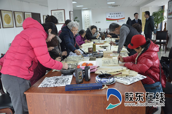 ��̨ũ�����п�չ�黭���������ջ1