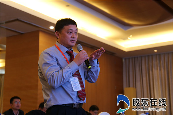 杨振林教授