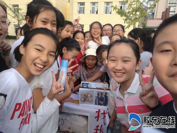 孩子们在社团中绽放个性
