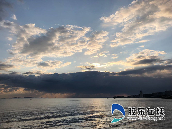 0月11日烟台海滨,刘玉曦摄_副本