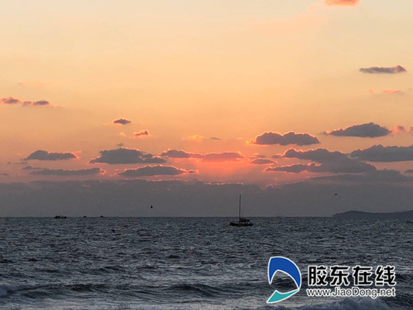 10月18日烟台海滨 刘玉曦摄_副本