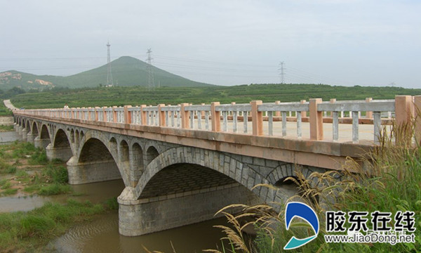 2003年,大规模启动农村桥梁建设年代建设的第一座大桥,大窑镇曲格庄