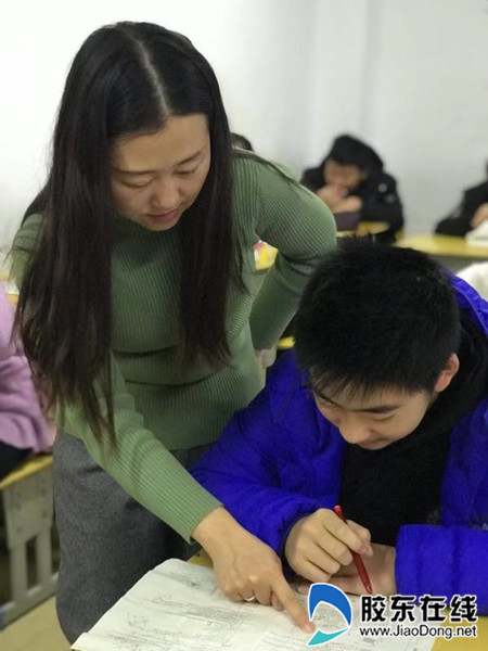 东方外国语初中部开展“人人过关课”活动3_副本