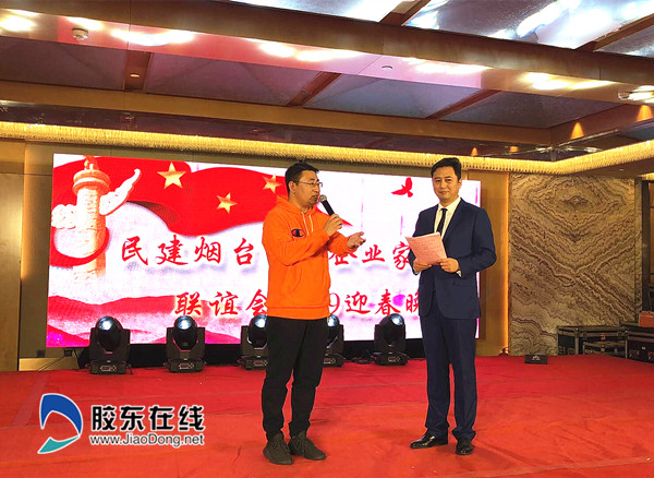 《荣耀时刻》石一鸣荣膺cctv2018年度中国十大法治人物将整个晚会推向高潮_副本