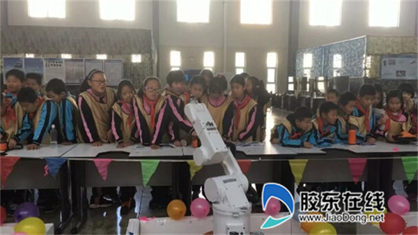 兜余小学开启“立下航天志蓝港来助力”研学之旅2