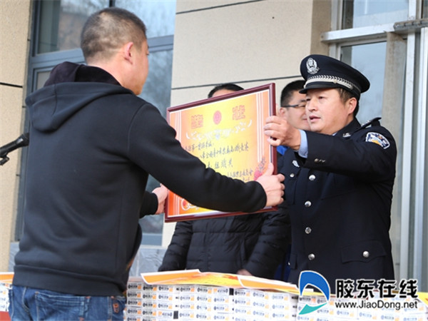 长岛一校举办青少年禁毒知识竞赛颁奖仪式1