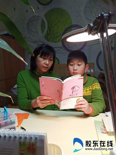 宁小开展“亲子阅读书香家庭”评选活动1_副本