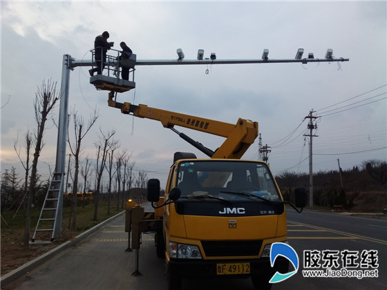 兜余中心小学加强道路交通安全_副本